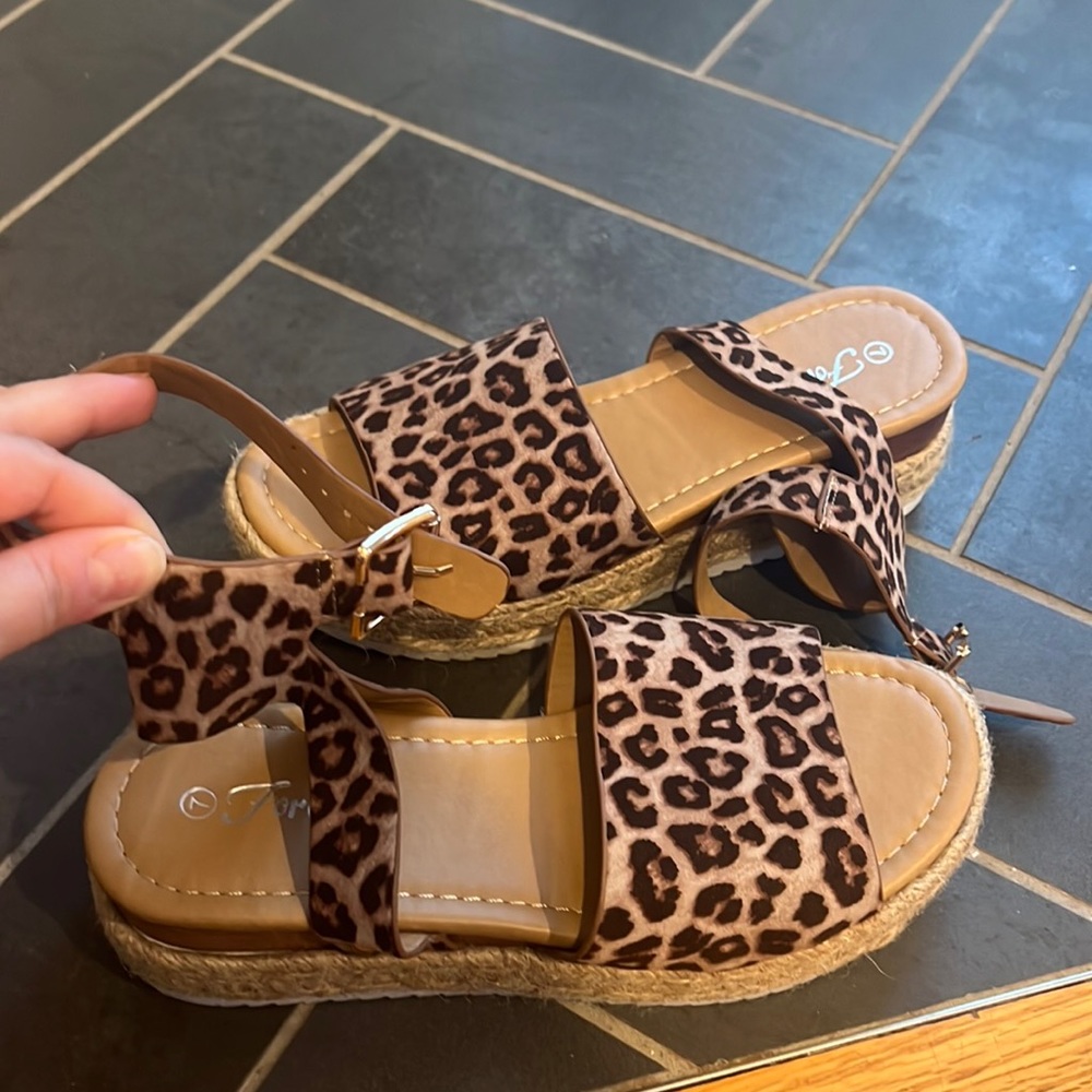 Cheetah small platform sandal